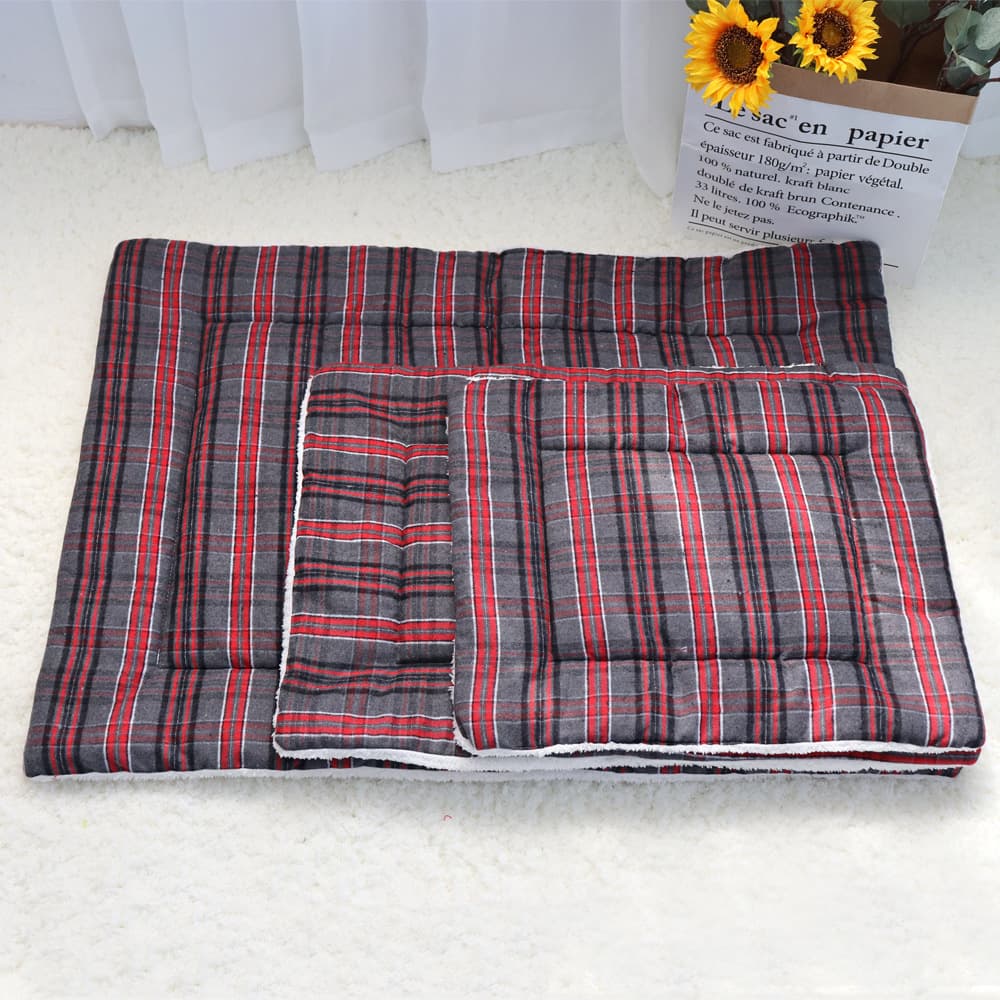 Matelas de couchage matelassé à carreaux pour chien (taille L)